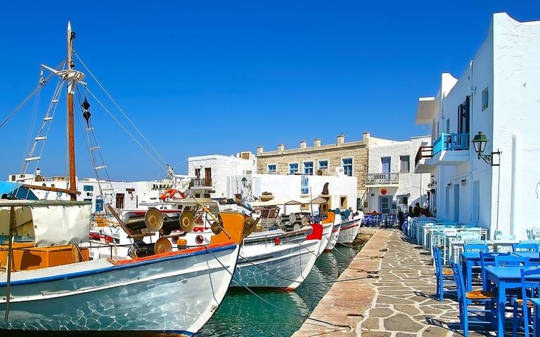 shutterstock_paros_nisia_islands-768x480