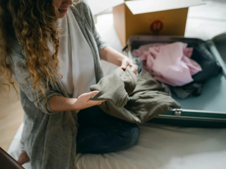 valitsa-packing-hack-scaled-e1770132780677-1160x871