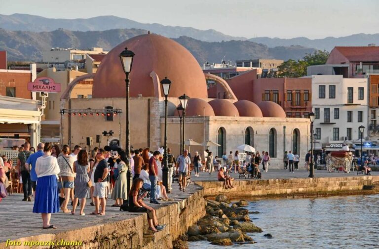 LIMANI-TOYRISTES-XANIA-1024x672