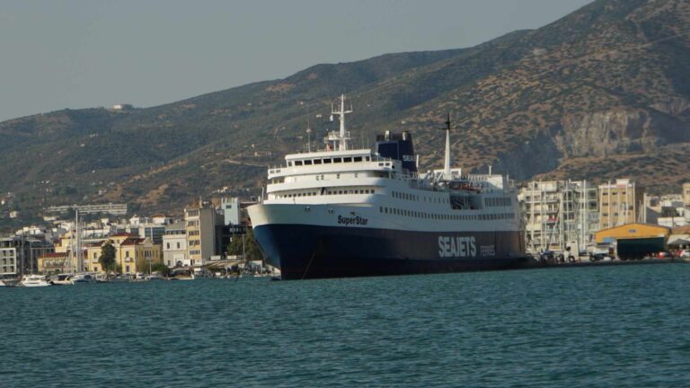 limani_ploio_karavi_papadimos