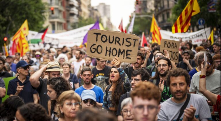 Web capture_19-5-2026_94548_www.kathimerini