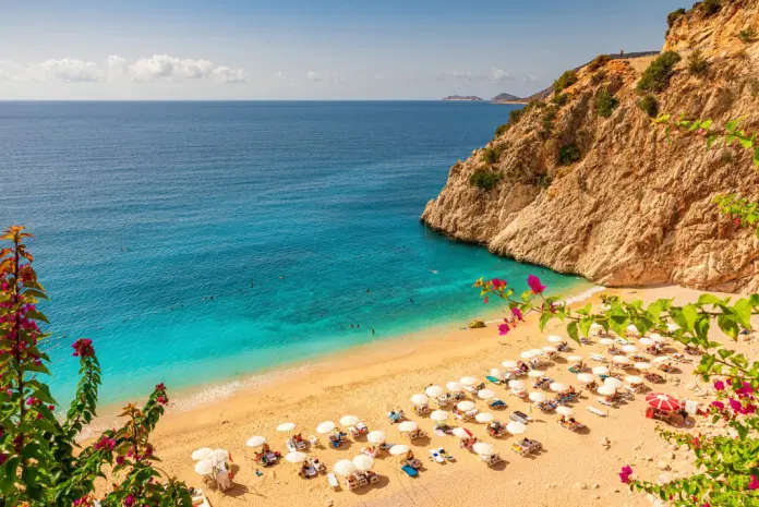 antalya_shutterstock_1922274215-696x465